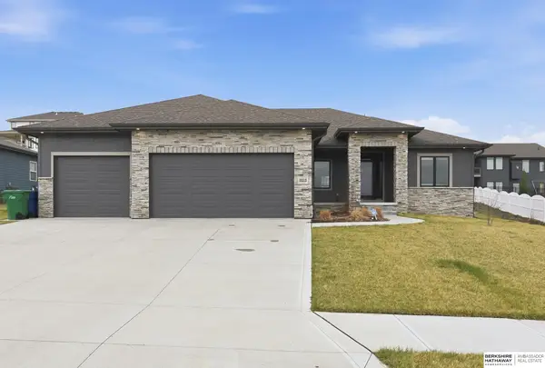 10215 Pintail Drive, Papillion, NE 68046