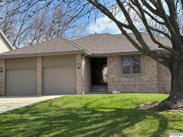 6247 S 100 Street, Omaha, NE 68127