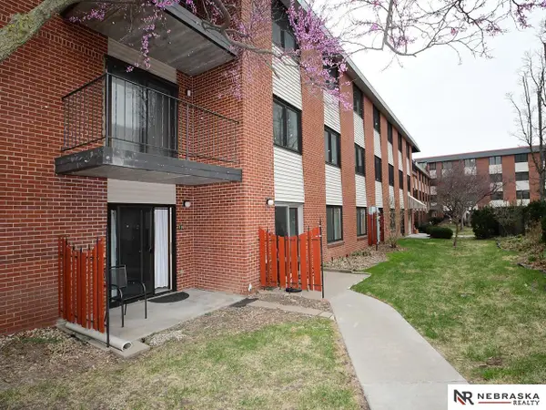 1540 Cotner Boulevard #B118, Lincoln, NE 68505