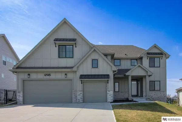 12505 Pheasant Run Circle, Papillion, NE 68046
