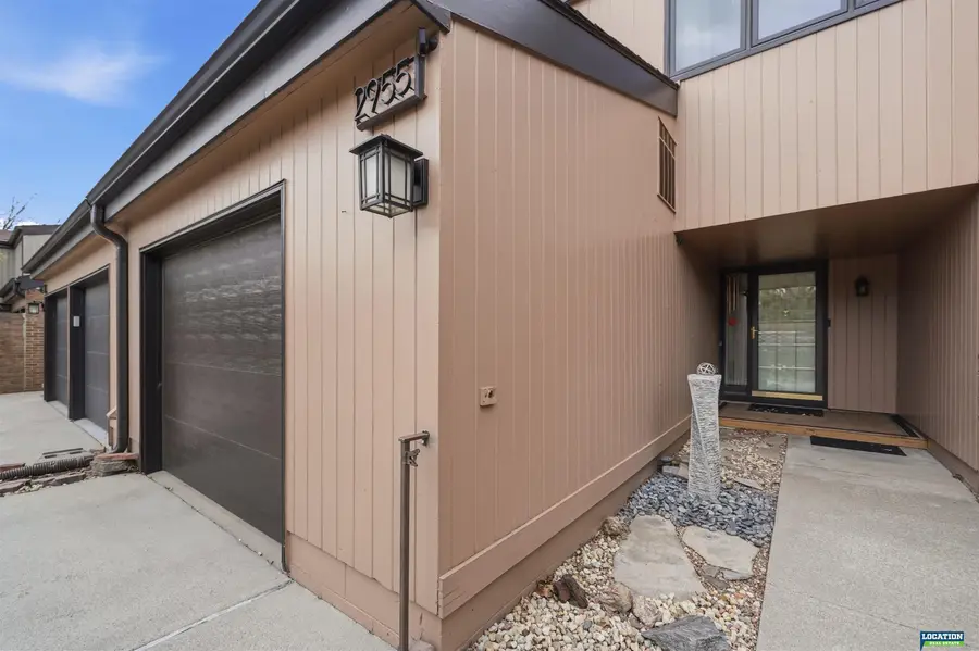 2955 Park Place Drive, Lincoln, NE 68506 - #3