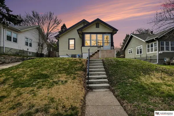 4925 William Street, Omaha, NE 68106