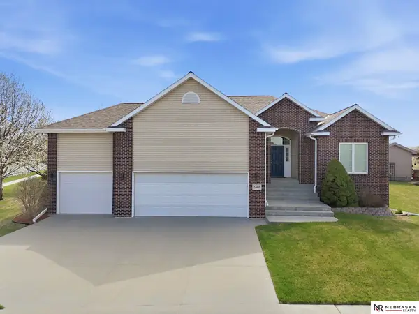 5460 Rockford Drive, Lincoln, NE 68521