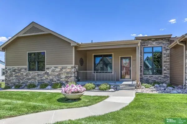 5817 N 159th Street, Omaha, NE 68116