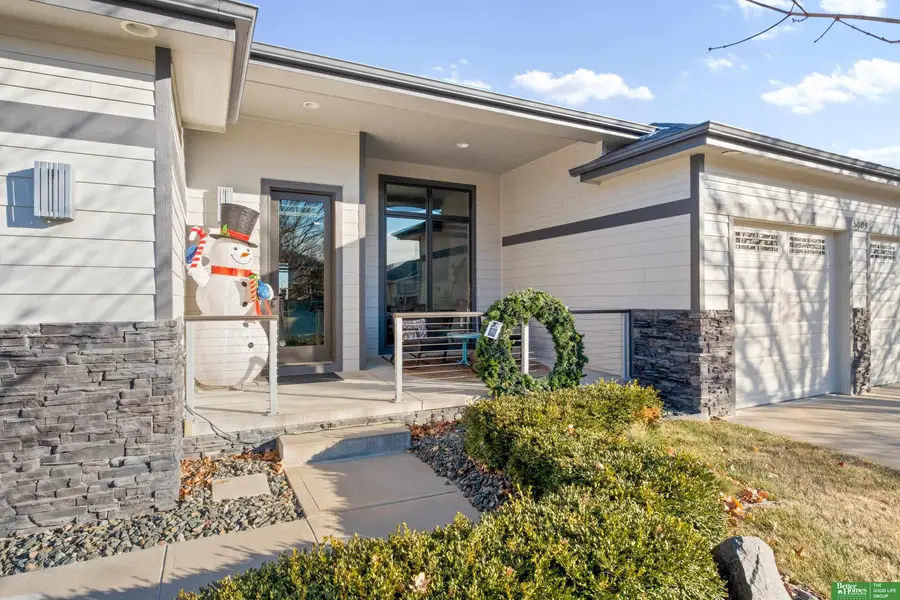 5811 N 159th Street, Omaha, NE 68116 - #3