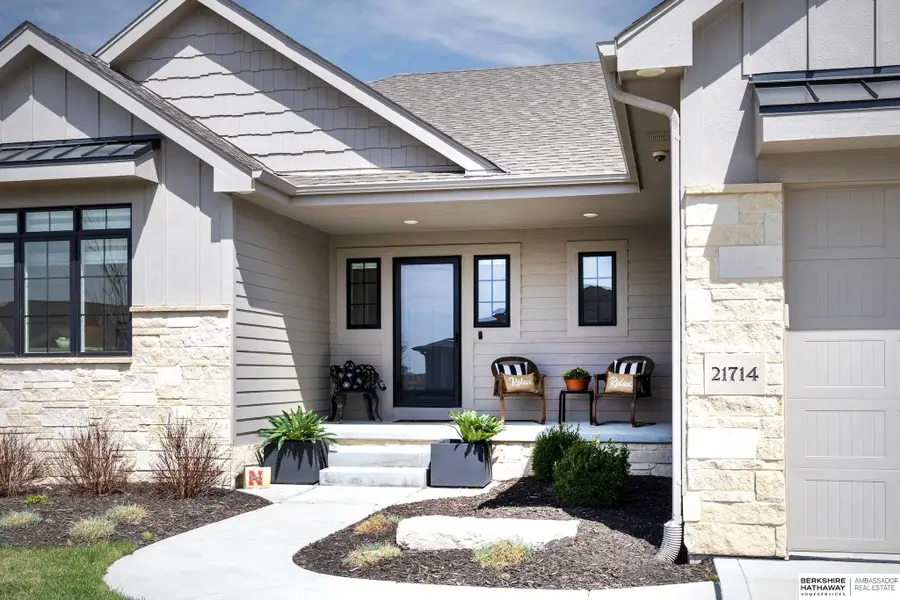 21714 K Street, Elkhorn, NE 68022 - #2