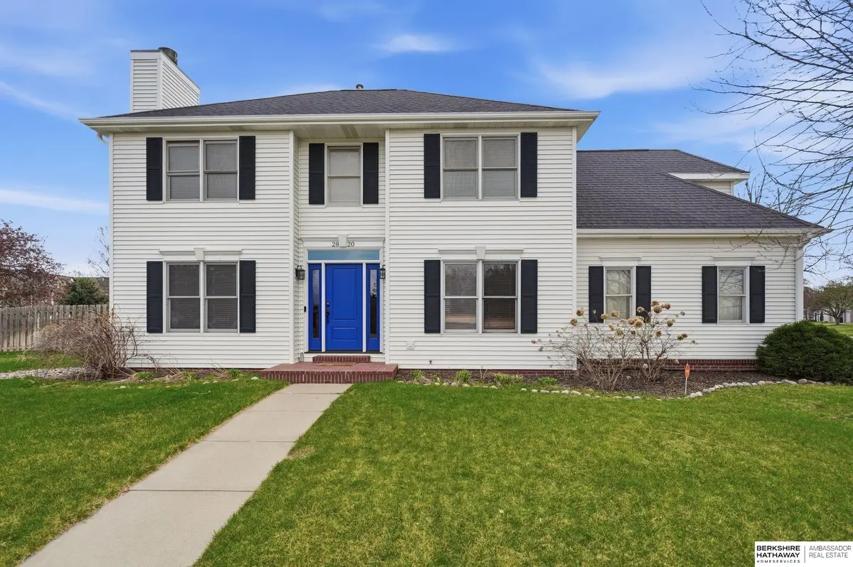 2820 Crown Pointe Circle, Lincoln, NE 68506 - #1