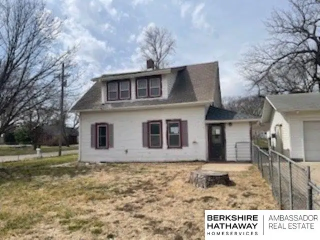 902 W 24th Avenue, Bellevue, NE 68005 - #1