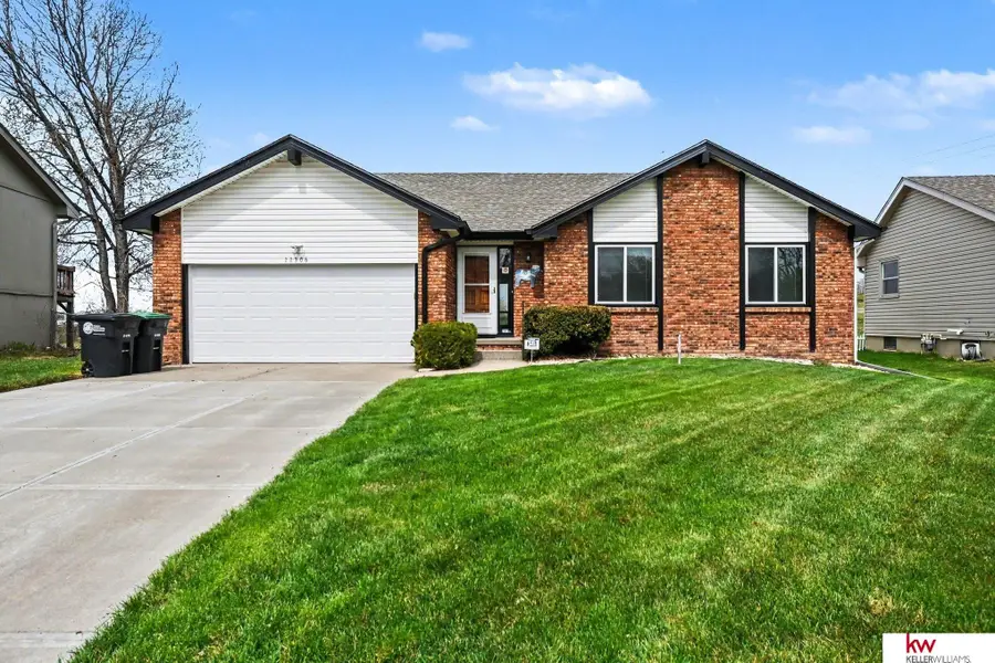 11306 Corby Street, Omaha, NE 68164 - #2