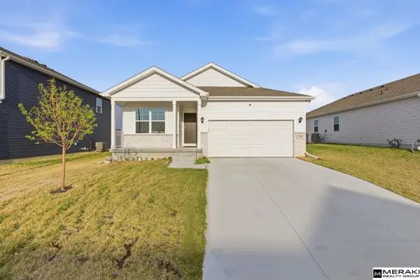 11861 S 116th Street, Papillion, NE 68046