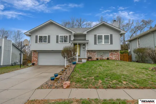 8832 N 83rd Avenue, Omaha, NE 68122