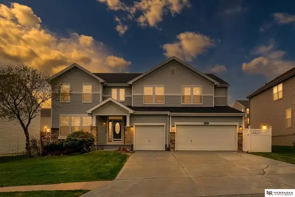 8916 N 156th Avenue, Bennington, NE 68007