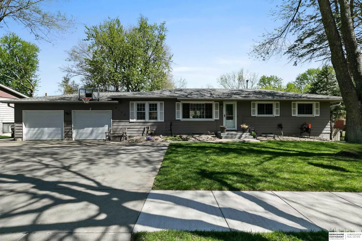 8110 S Cherrywood Drive, Lincoln, NE 68510 - #1