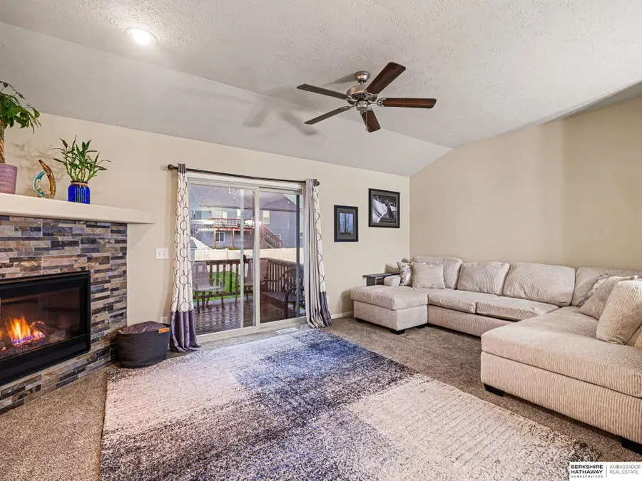 8520 Baker Street, Omaha, NE 68122 - #3