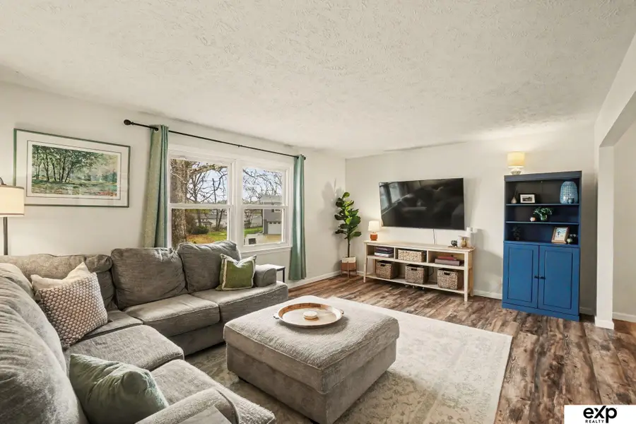 3002 Cottonwood Lane, Omaha, NE 68134 - #3