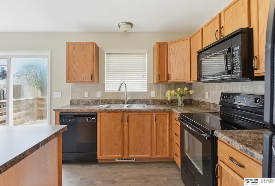 19513 T Street, Omaha, NE 68135 - #3