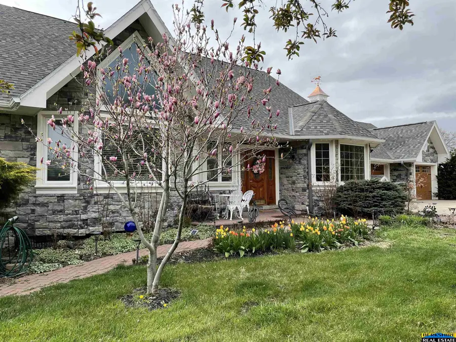 13410 N 74 Street, Omaha, NE 68122 - #3