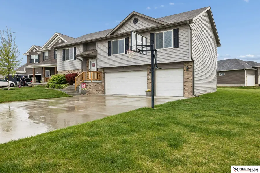 6025 N 15th Court, Lincoln, NE 68521 - #2