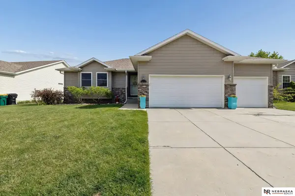 8929 Truchard Road, Lincoln, NE 68526