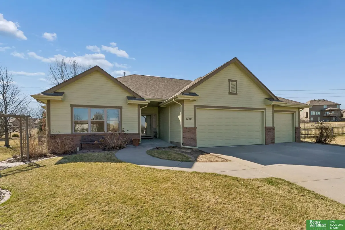 12219 S 75th Circle, Papillion, NE 68046 - #1