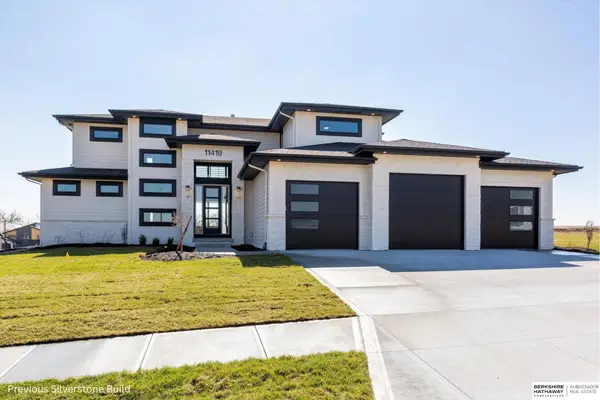 21804 Hackberry Drive, Gretna, NE 68028