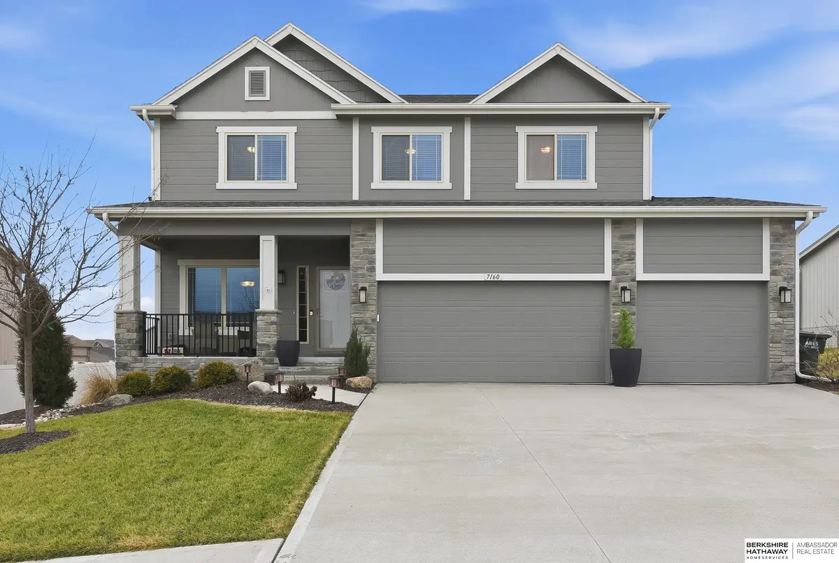 7160 N 165th Street, Bennington, NE 68007 - #1