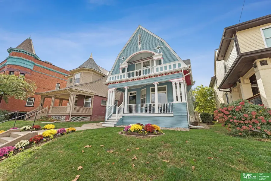 3017 Pacific Street, Omaha, NE 68105 - #3