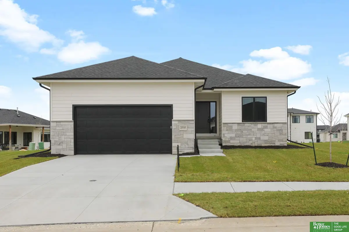 20944 Ellison Avenue, Elkhorn, NE 68022 - #1
