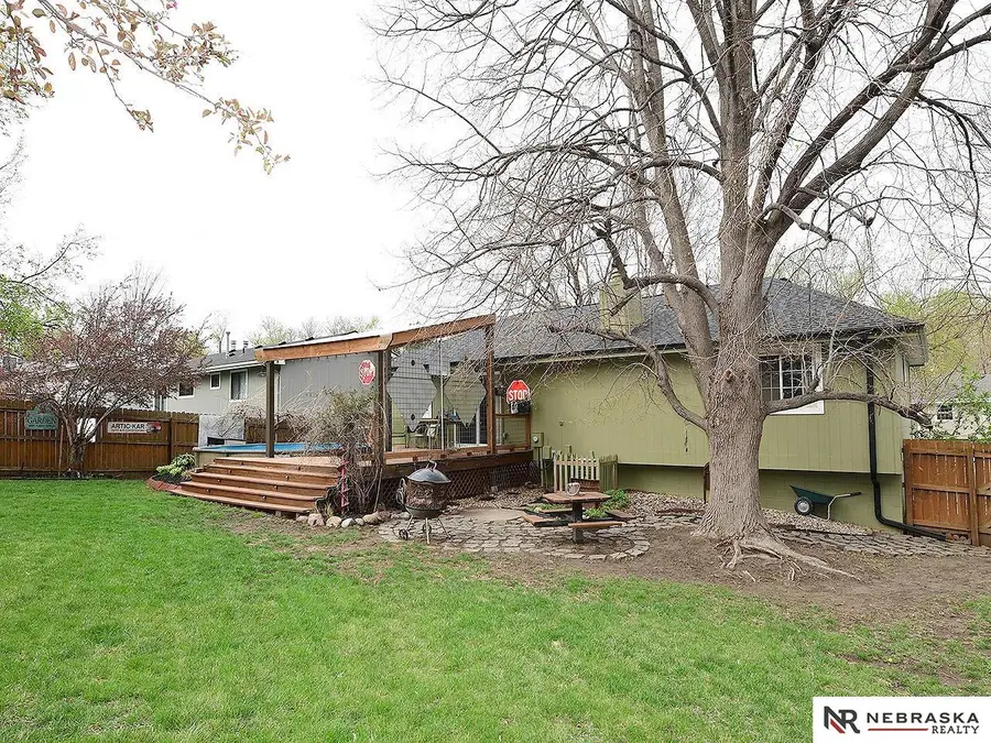411 Laredo Road, Papillion, NE 68046 - #3