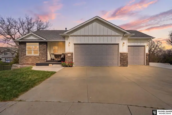 1757 NW Flader Court, Lincoln, NE 68528