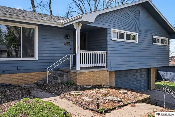 7228 N 71 Avenue, Omaha, NE 68152