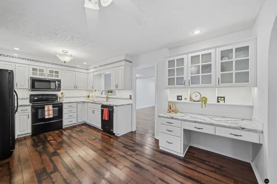 5852 Locust Street, Lincoln, NE 68516 - #3