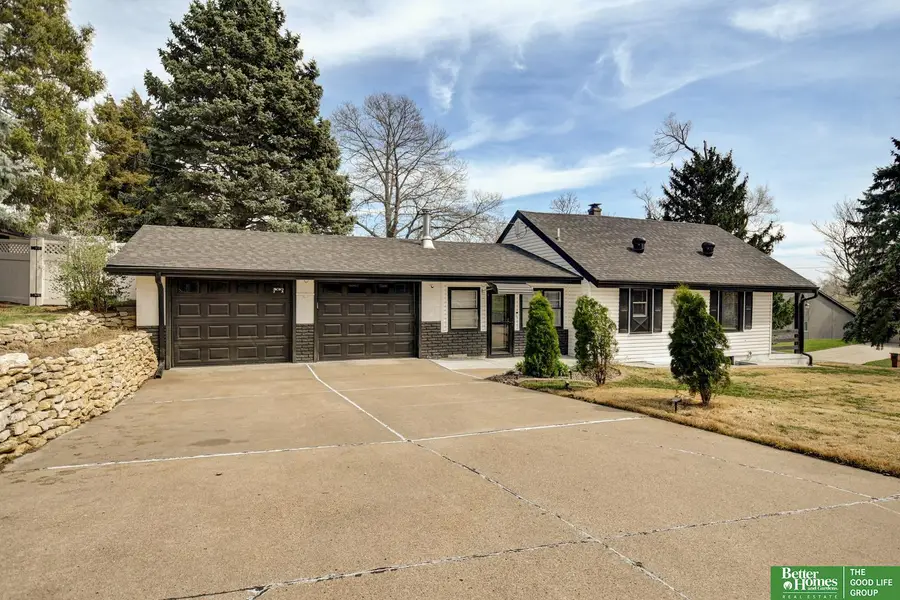 4434 R Street, Omaha, NE 68107 - #3