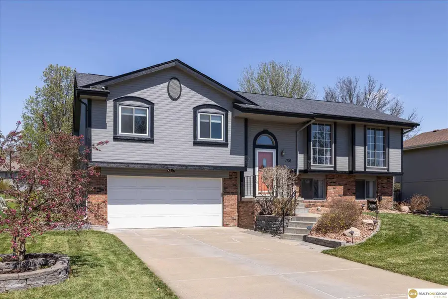 1702 Savannah Drive, Papillion, NE 68133 - #2