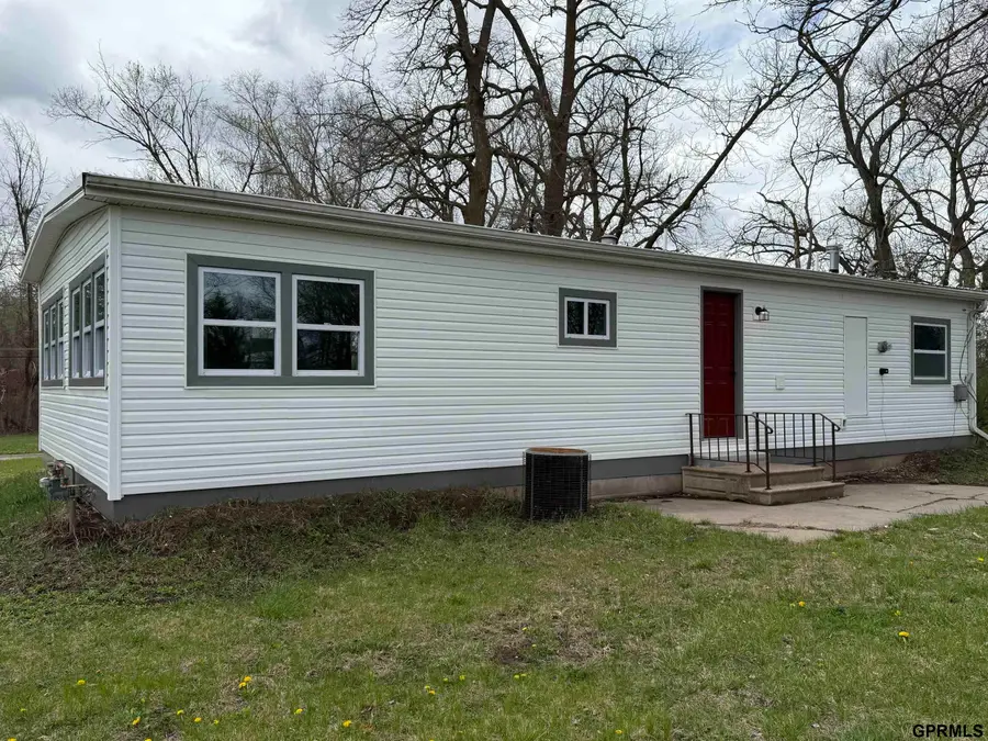 210 E 24th Street, Crete, NE 68333 - #2
