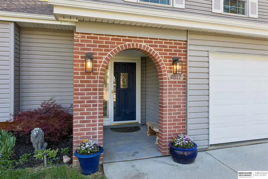 4817 S 106th Circle, Omaha, NE 68127 - #3