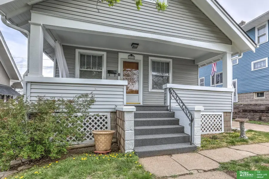 4420 Mayberry Street, Omaha, NE 68105 - #2