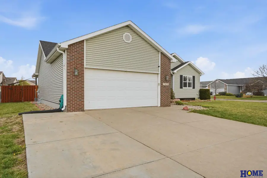 13450 Highlander Place, Waverly, NE 68462 - #2