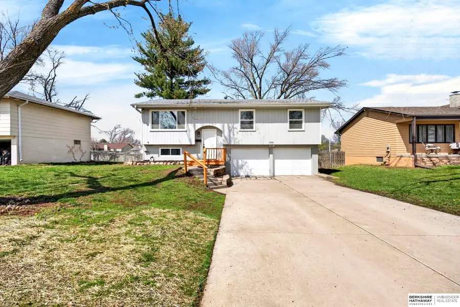 8806 S Glenview Drive, La Vista, NE 68128 - #3