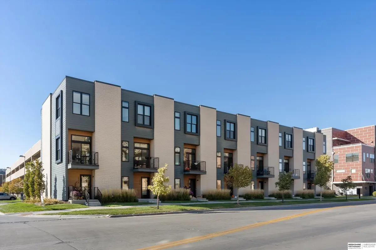 2208 S 64th Avenue, Omaha, NE 68106 - #1