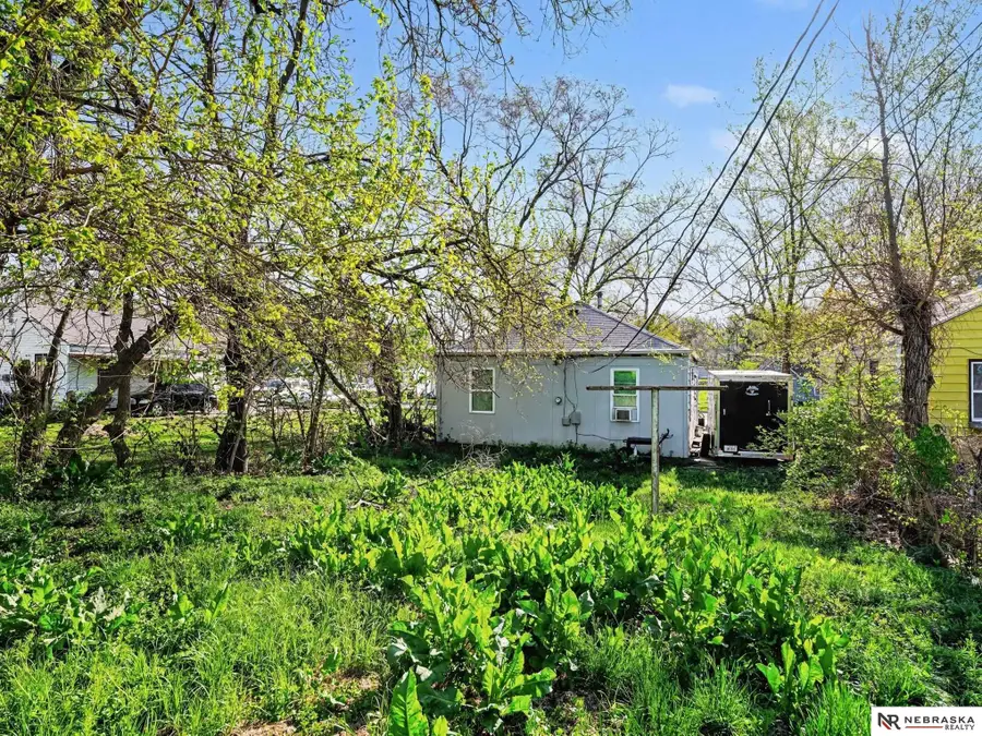 3540 N 39th Street, Omaha, NE 68111-9999 - #3