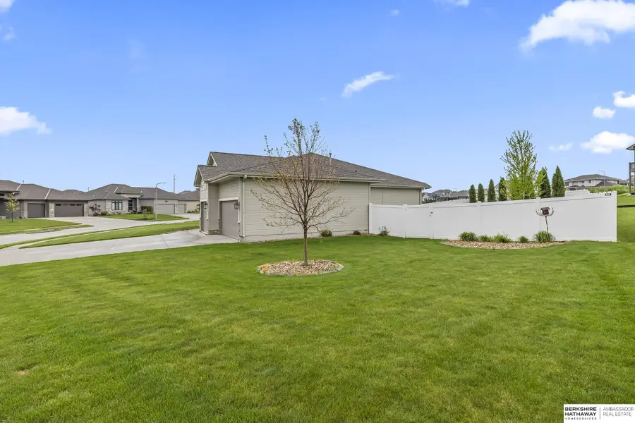 21805 H Street, Elkhorn, NE 68022 - #3