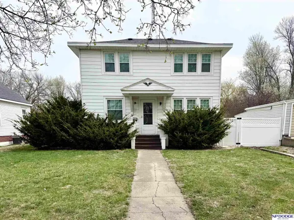 719 N Thomas Avenue, Oakland, NE 68045
