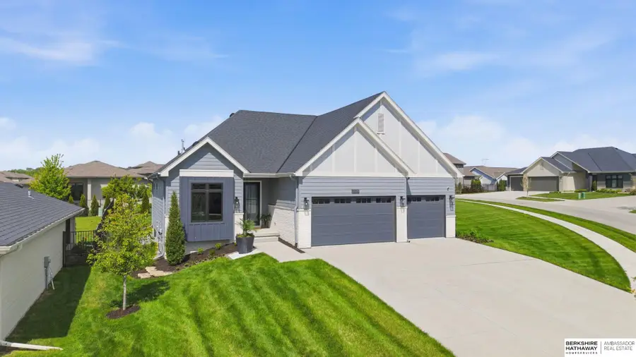 2316 N 182nd Avenue, Elkhorn, NE 68022 - #2