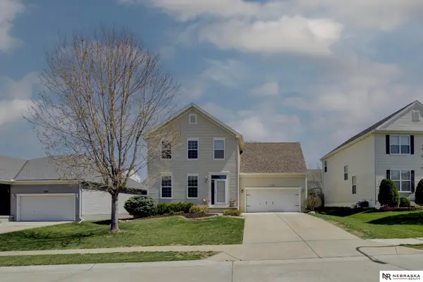 7413 N 107th Street, Omaha, NE 68122