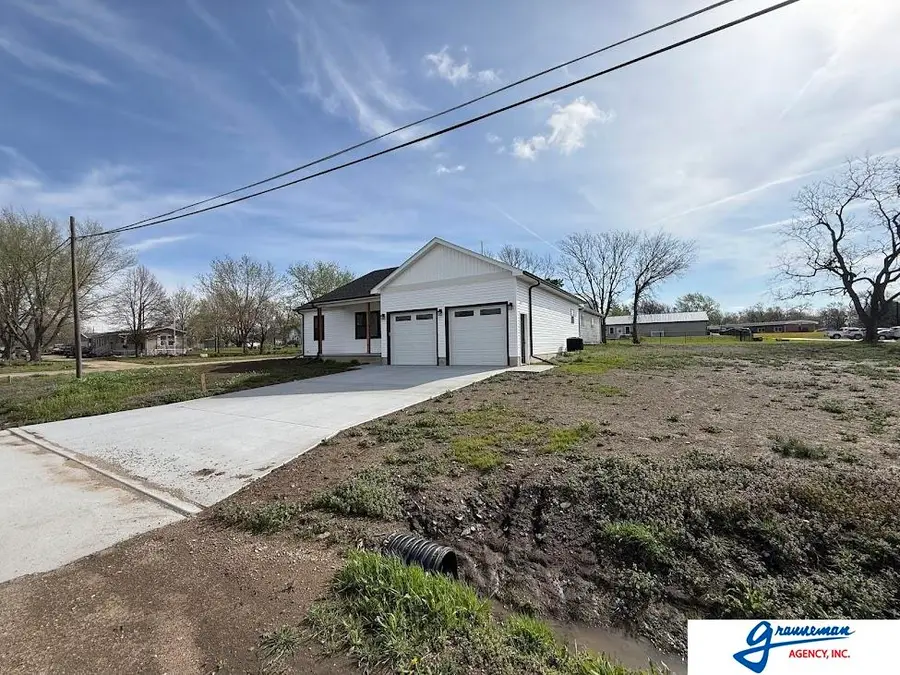 1242 C Street, Pawnee City, NE 68420 - #3