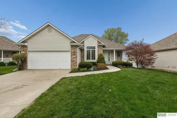 9810 S 175th Circle, Omaha, NE 68136
