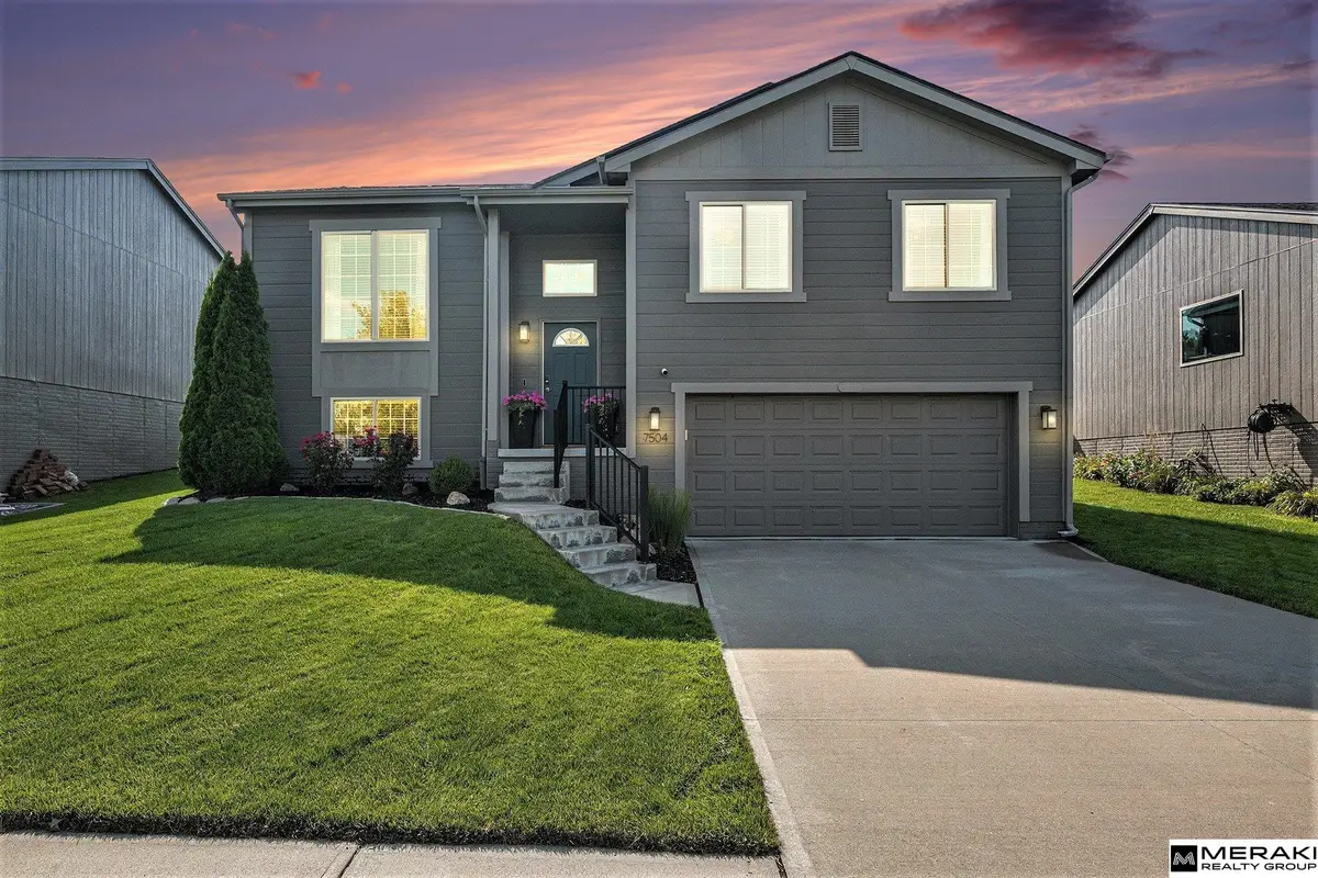 7504 N 139 Avenue, Omaha, NE 68142 - #1