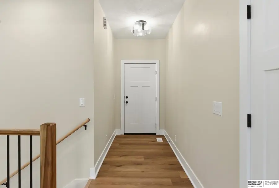 2205 Park Crest Drive, Papillion, NE 68133 - #2