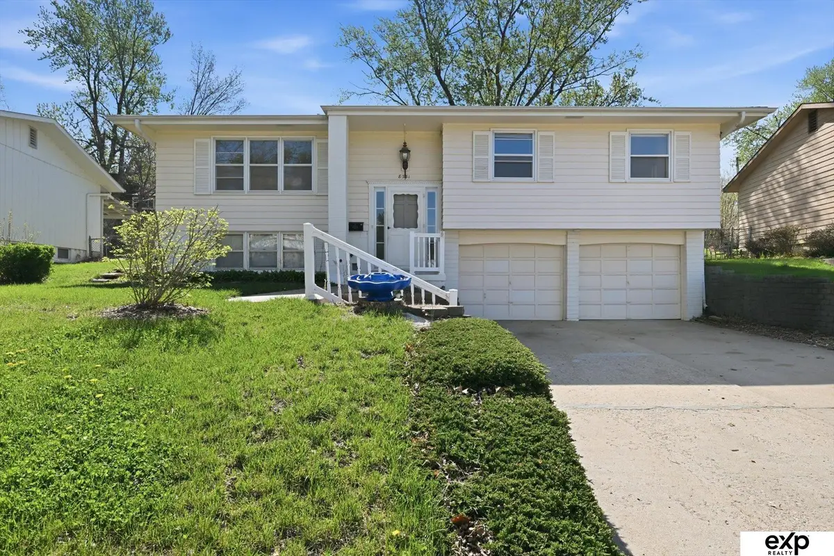 8731 Lakeview Drive, Omaha, NE 68127 - #1